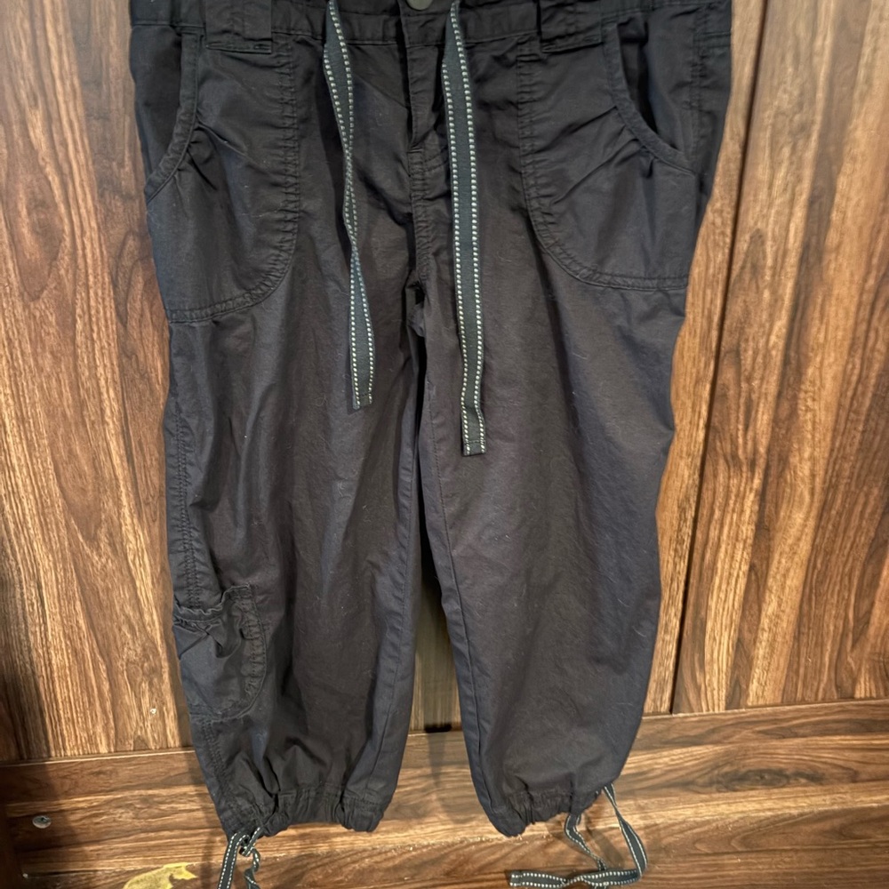 Calvin Klein Jeans Black Capri Cargo Pants